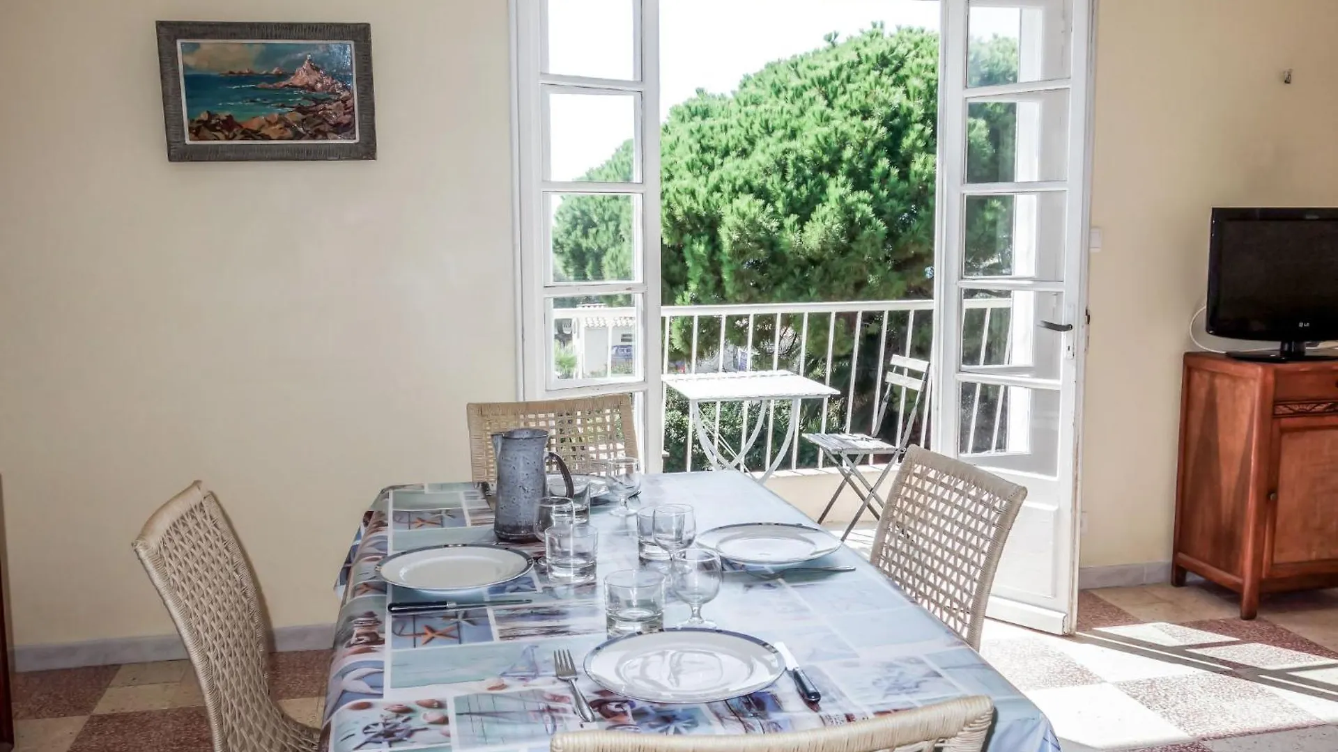 Apartment Les Trois A By Interhome Saint-Cyr-sur-Mer