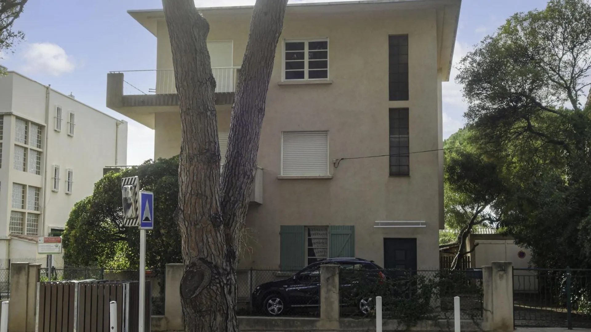Apartment Les Trois A By Interhome Saint-Cyr-sur-Mer